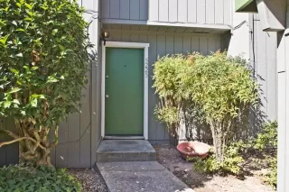 Photo #1: 222130123 Listing 