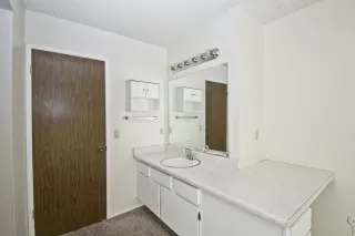 Photo #6: 222130123 Listing 