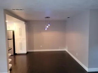 Photo #2: 222130384 Listing