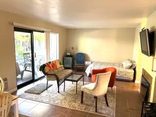 Photo #2: 222130685 Listing