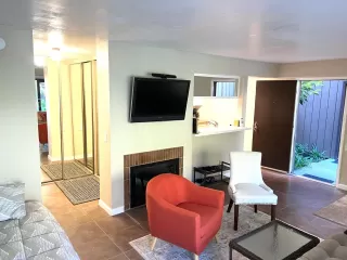 Photo #5: 222130685 Listing