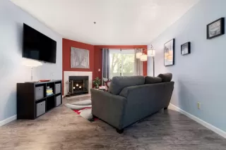 Photo #3: 222130711 Listing