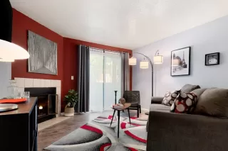 Photo #4: 222130711 Listing