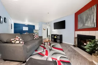 Photo #5: 222130711 Listing