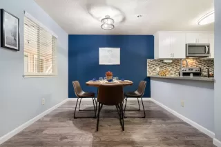 Photo #6: 222130711 Listing