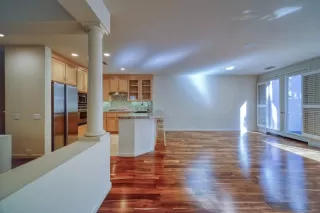 Photo #2: 222131023 Listing