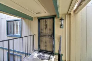 Photo #3: 222131065 Listing