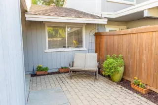 Photo #2: 222131473 Listing