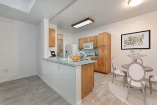 Photo #2: 222132421 Listing 