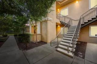 Photo #5: 222132421 Listing 