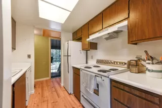 Photo #3: 222133181 Listing 
