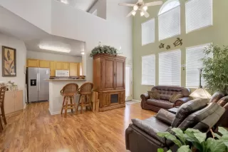 Photo #2: 222133474 Listing 
