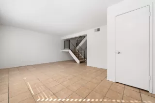 Photo #3: 222134317 Listing 