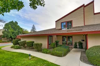 Photo #2: 222134411 Listing