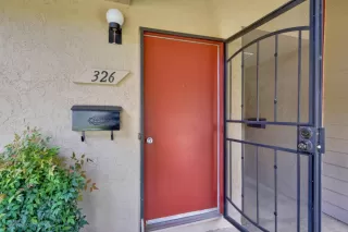 Photo #5: 222134411 Listing