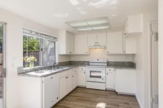 Photo #2: 222134567 Listing 