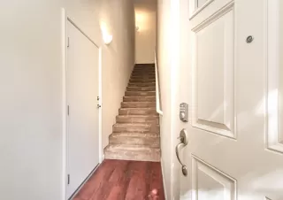 Photo #3: 222134698 Listing 