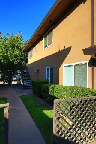 Photo #3: 222134711 Listing