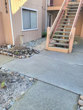 Photo #2: 222135103 Listing