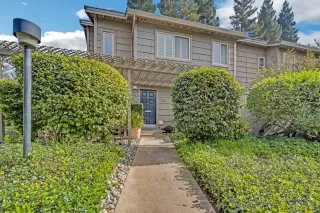 Photo #2: 222135142 Listing