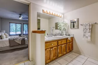 Photo #6: 222135387 Listing 