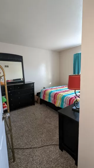 Photo #4: 222135791 Listing