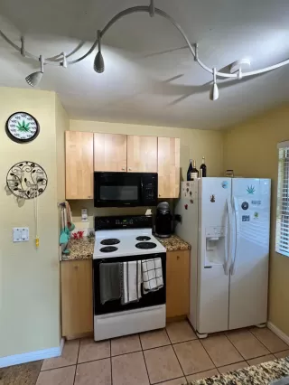 Photo #3: 222136131 Listing 