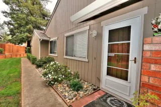 Photo #3: 222136140 Listing