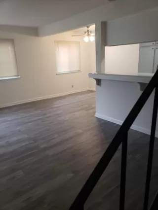 Photo #6: 222138187 Listing