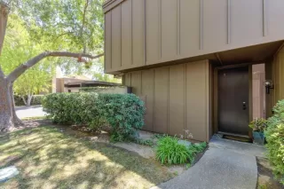 Photo #3: 222138574 Listing