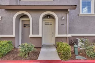 Photo #2: 222139703 Listing 