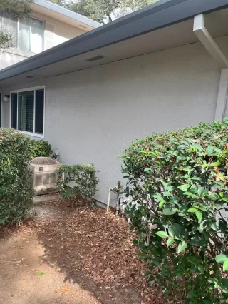 Photo #2: 222139794 Listing