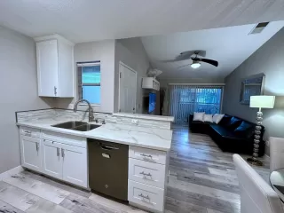 Photo #5: 222140171 Listing 