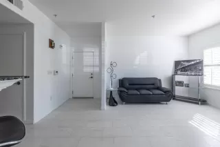 Photo #3: 222140419 Listing