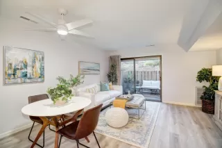 Photo #1: 222140996 Listing