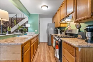 Photo #3: 222141070 Listing