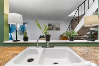 Photo #5: 222141070 Listing