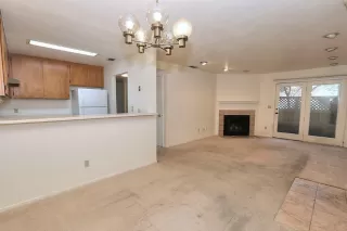 Photo #4: 222141192 Listing