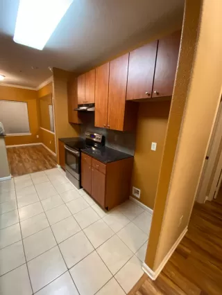 Photo #1: 222141196 Listing