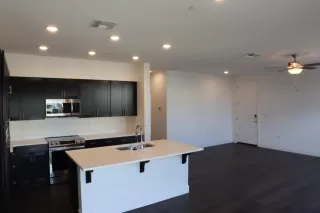 Photo #5: 222141963 Listing 