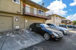 Photo #1: 222142451 Listing 
