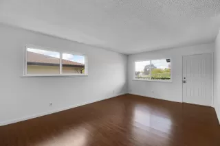 Photo #4: 222142451 Listing 