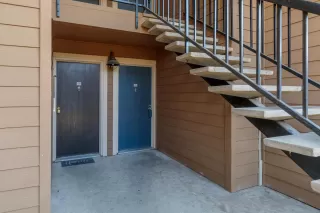 Photo #2: 222142457 Listing 