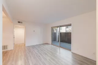Photo #3: 222142457 Listing 