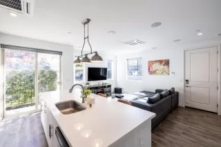 Photo #4: 222142583 Listing 