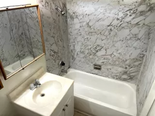 Photo #2: 222142843 Listing