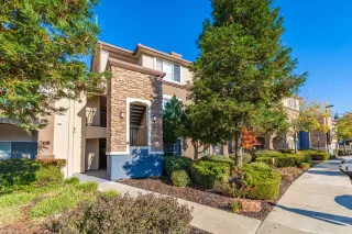 Photo #2: 222143127 Listing 