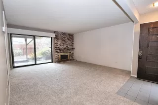 Photo #5: 222143424 Listing