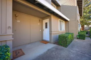 Photo #2: 222143610 Listing 