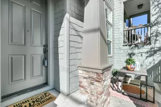 Photo #2: 222143616 Listing